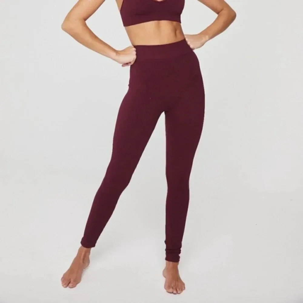 KNIX |  GOOD TO GO SEAMLESS LEGGING IN DARK CHERRY COLOR